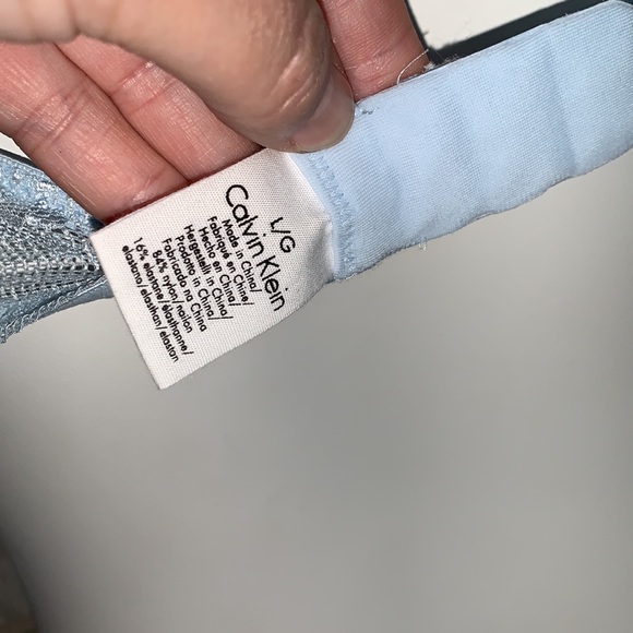 Calvin Klein Lace Bra - Picture 4 of 6